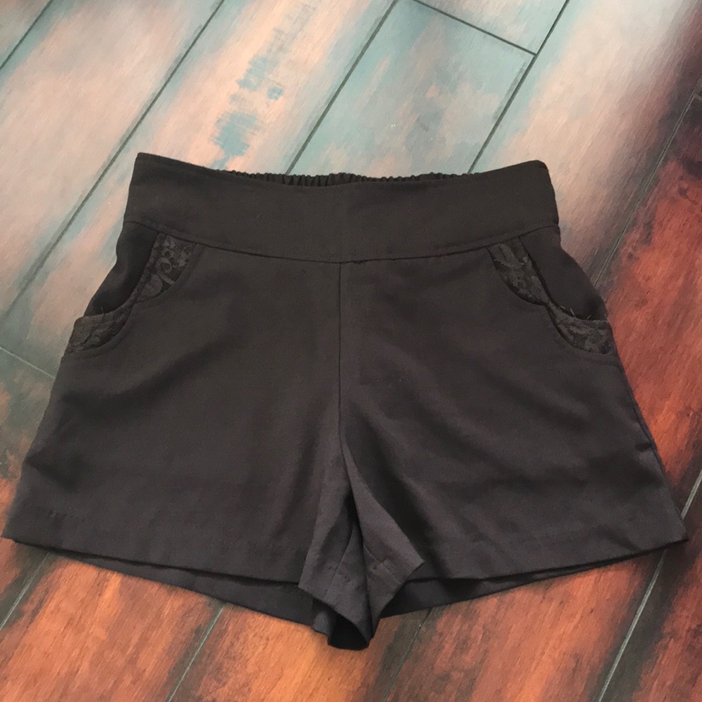 • Francesca’s Brown Shorts •